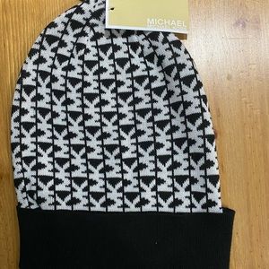 MICHAEL KORS WINTER HAT
